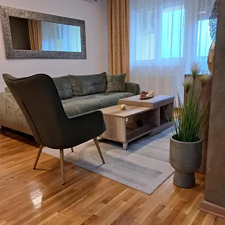 Lux Panorama Apartmán *